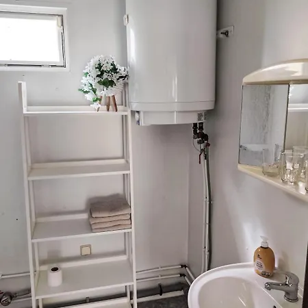Red Nest By Interhome * Stara Hlina
